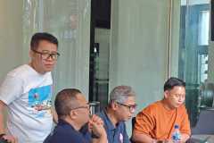 a7c0ac8e-308a-418d-8028-fe5e9dea5d1f